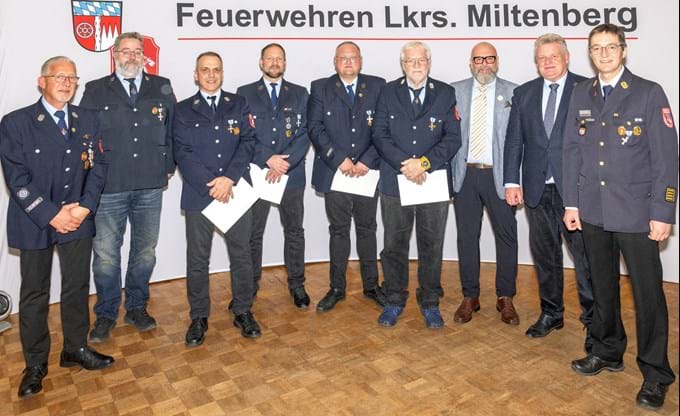 Geehrte Feuerwehrmänner